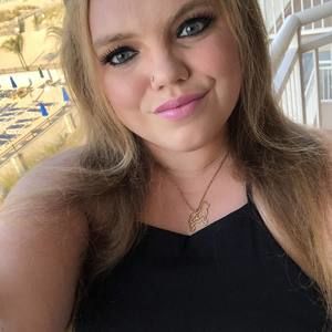 Meet your Posher, Bethany